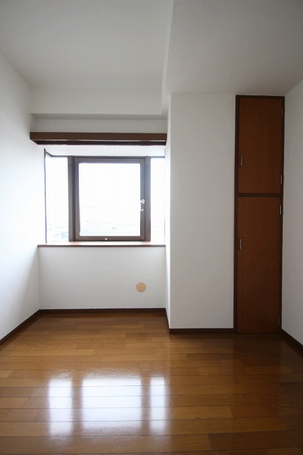 居室・リビング　工事中の為別号室のお写真になります