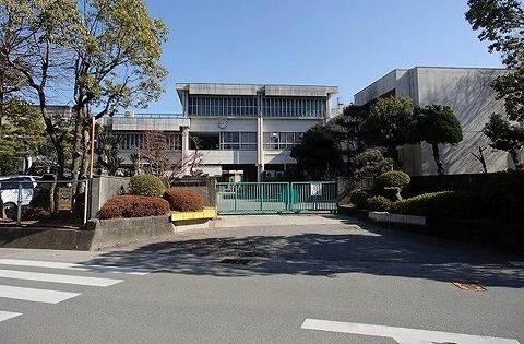 小学校　八万南小学校（小学校）まで1300m