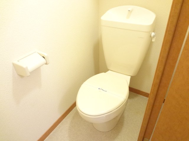 トイレ　風呂トイレ別！