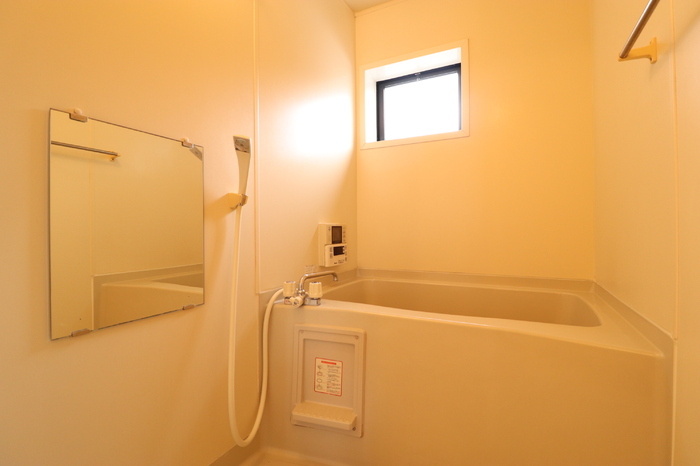 バス・シャワールーム　お風呂で日々の疲れを落としましょう