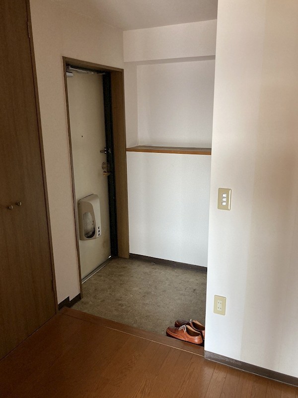 玄関　現況優先
