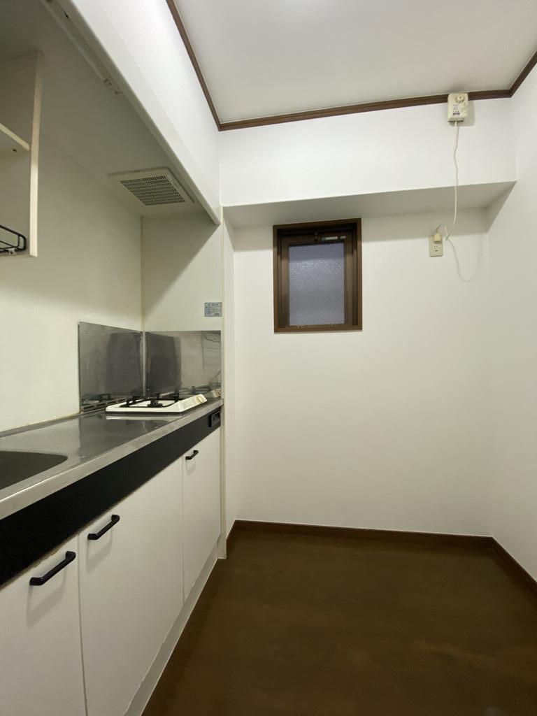 キッチン　※写真は505号室のものになります