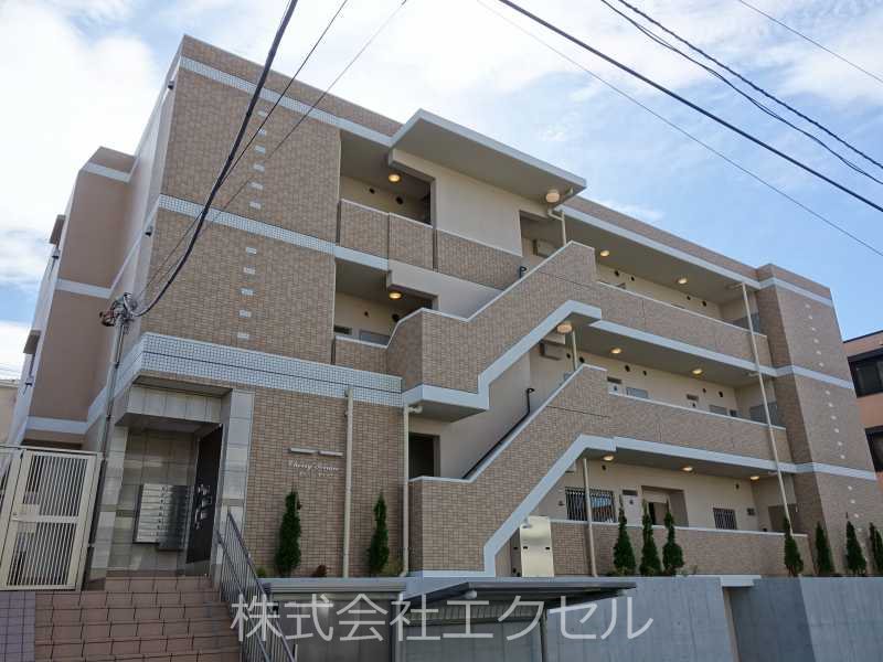 建物外観　敷金なし、駅徒歩圏内です。