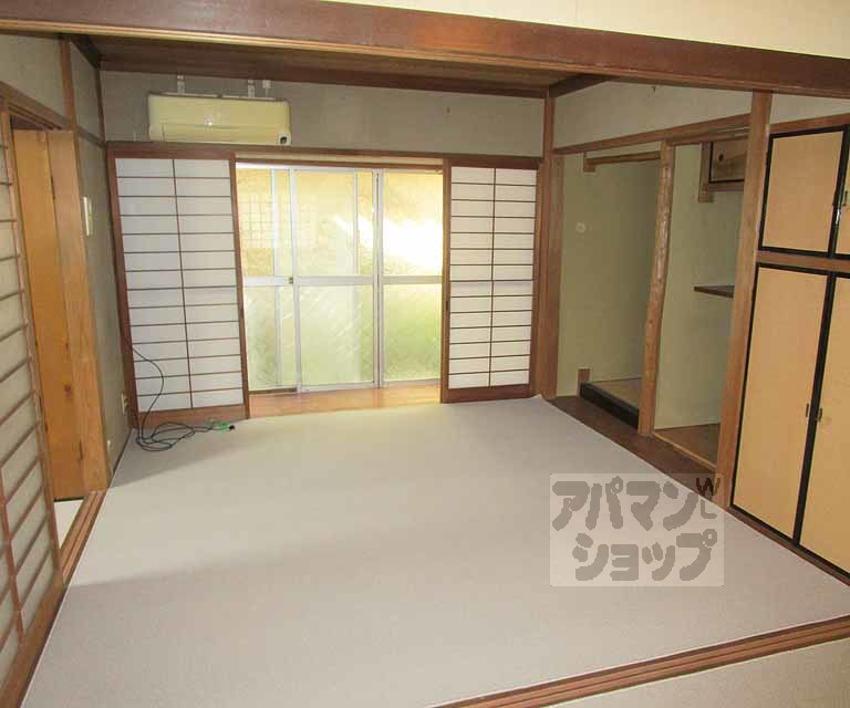 居室・リビング　室内の写真です。