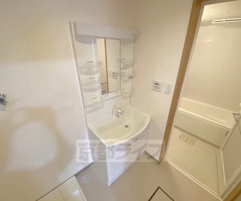 洗面設備　シャンプードレッサーです。