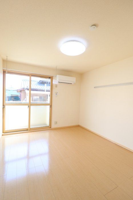 居室・リビング　※別号室参考写真です