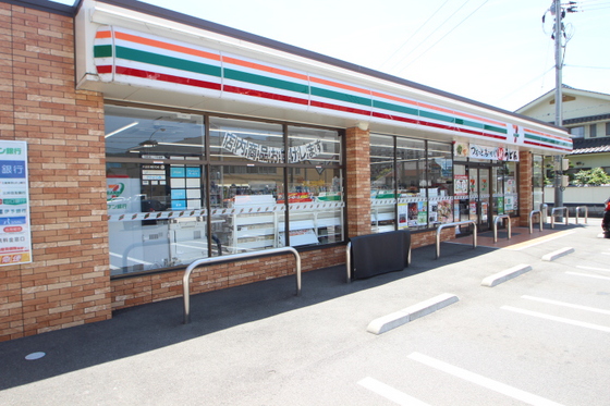 コンビニ　セブンイレブン広島古市１丁目店（コンビニ）まで226m