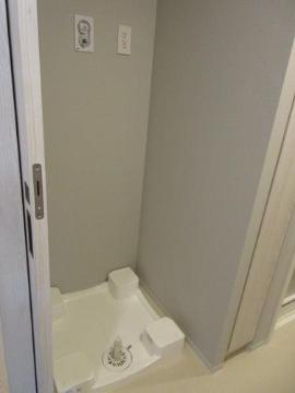 ライオンズ茨木総持寺ステーショングラン　その他設備　洗濯パン