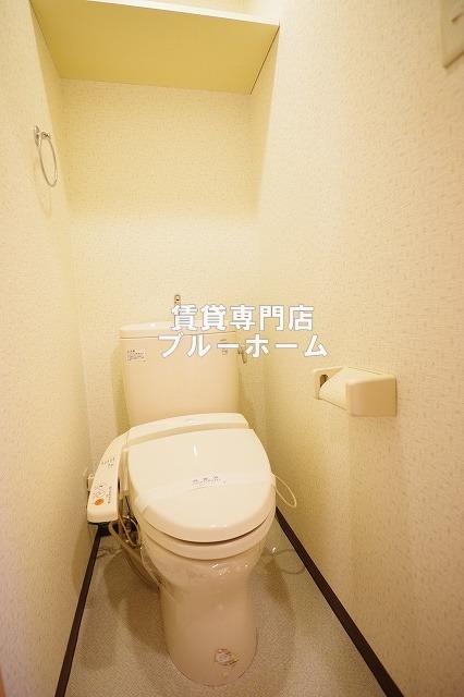 トイレ　シャワートイレ付！