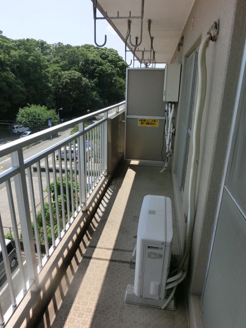 バルコニー　洗濯物がたくさん干せますね。