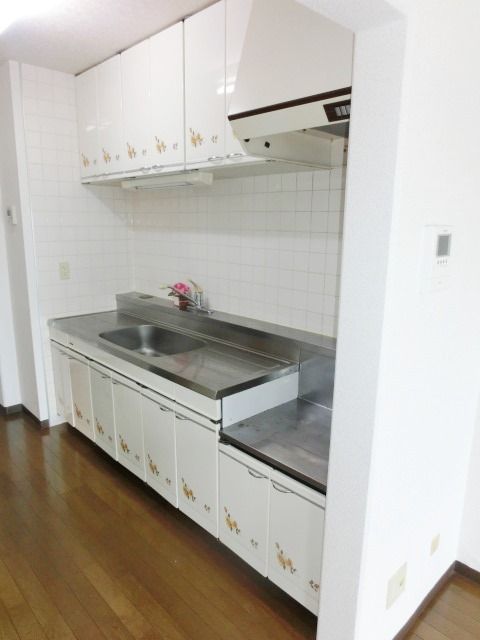 キッチン　キッチンは独立したスペースにあります。