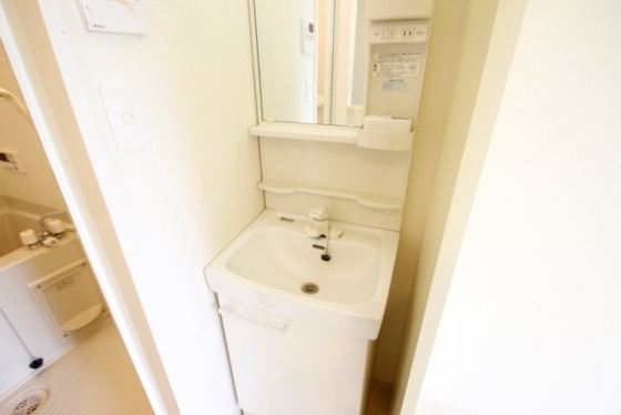 洗面設備　※別部屋の写真です