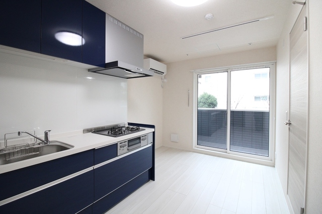 居室・リビング　南向きのリビング８．４帖☆