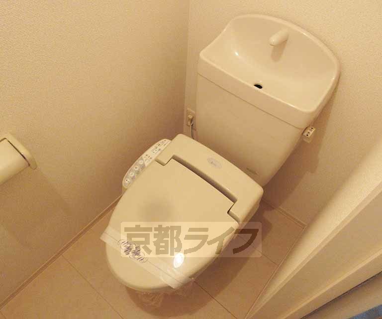 トイレ　ウォシュレット付き！