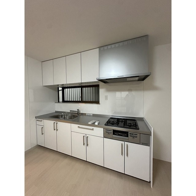 キッチン　キッチンが広く、料理がはかどります！