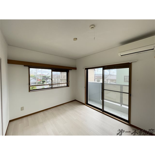 建物外観　洋室