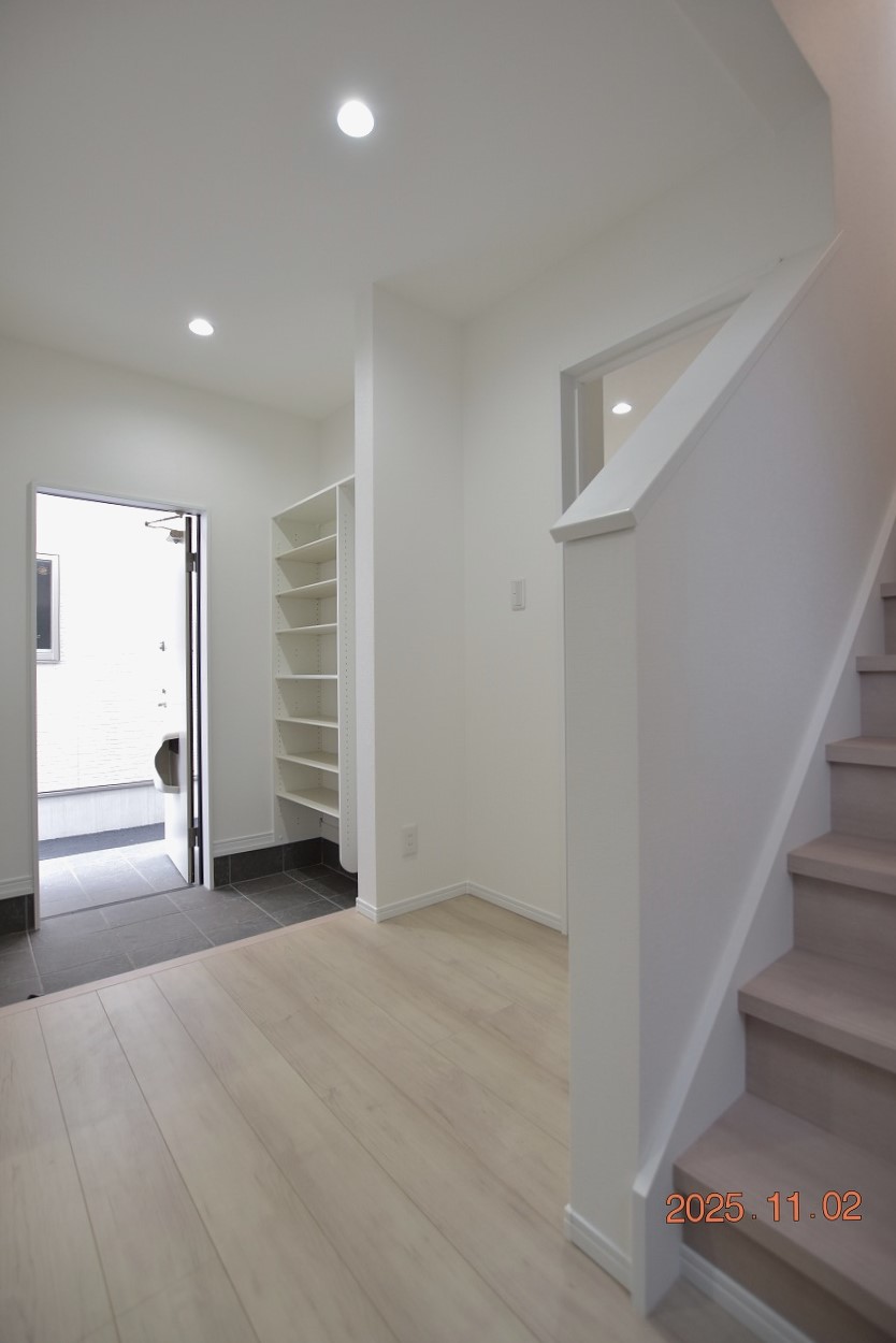 玄関　新築戸建★仲介手数料50％割引★ユメウル不動産おすすめ