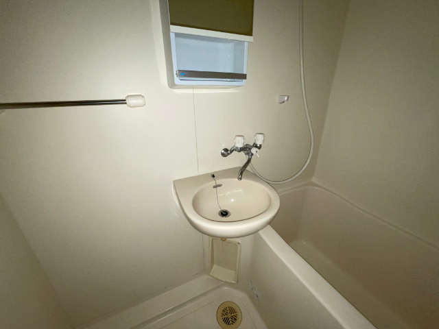 洗面設備　洗面です