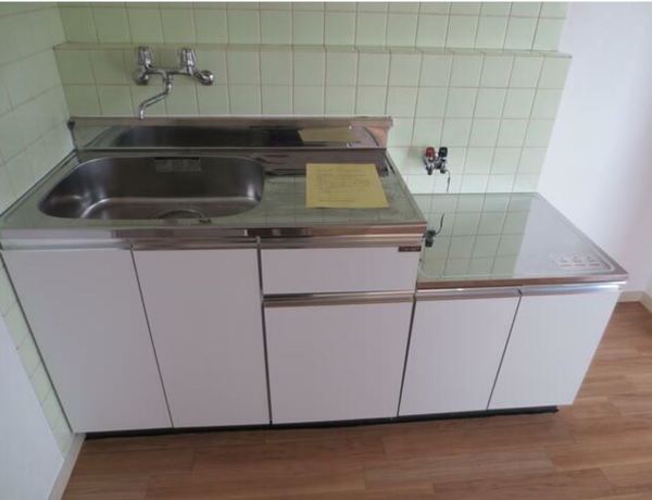 キッチン　※別部屋参考写真