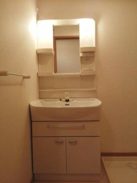 洗面設備　ドレッサー