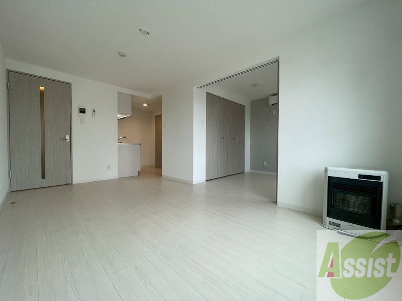 居室・リビング　広々としたリビングですね。使い勝手がよさそうですね！