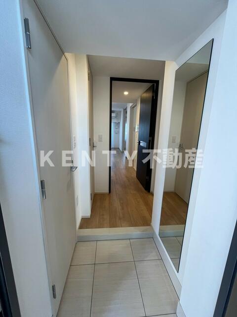 玄関　落ち着いた玄関です