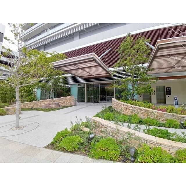 エントランス　清潔なエントランスです