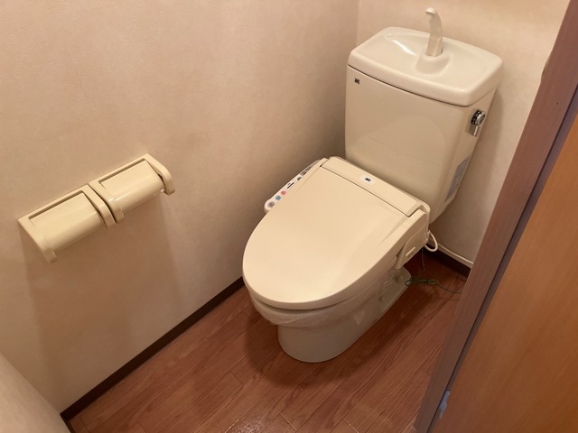 トイレ　シャワー付トイレ