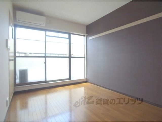 居室・リビング　洋室