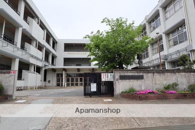 小学校　大和郡山市立筒井小学校（小学校）まで1058m