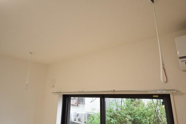 その他　室内物干し完備