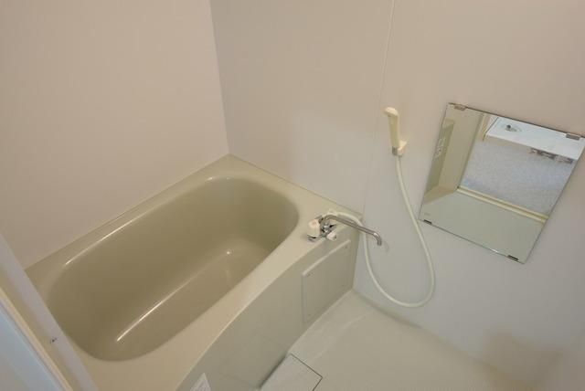 バス・シャワールーム　バストイレ別です