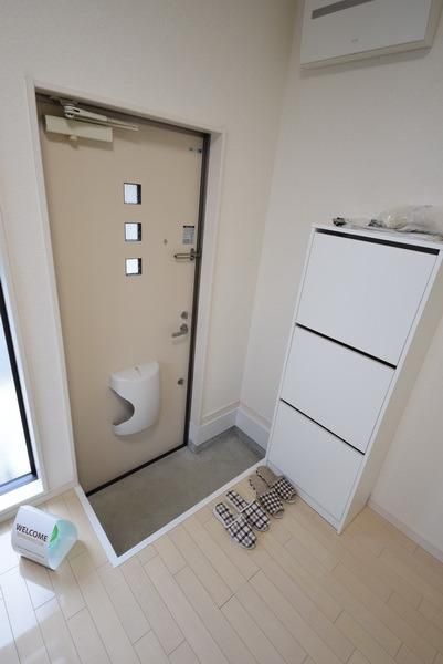 玄関　シューズボックス付