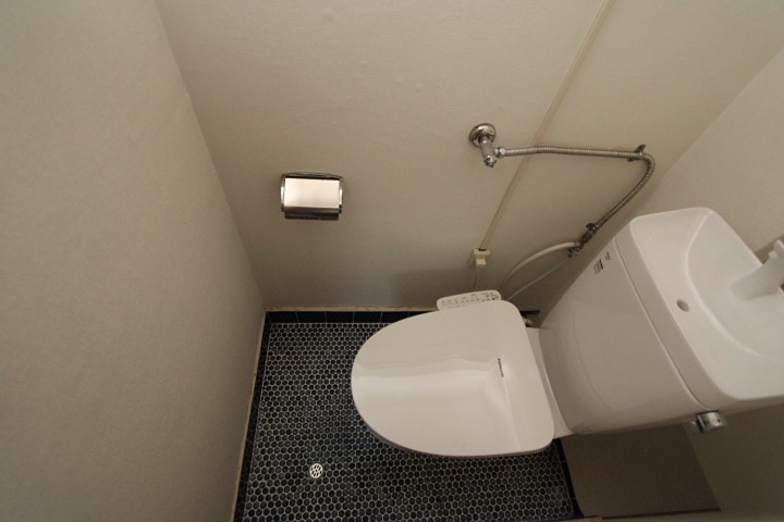 香里ケ丘1丁目戸建のトイレ写真