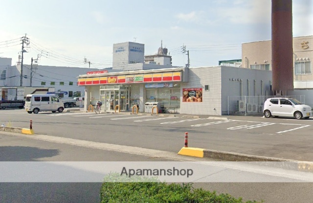 コンビニ　デイリーヤマザキ（コンビニ）まで223m