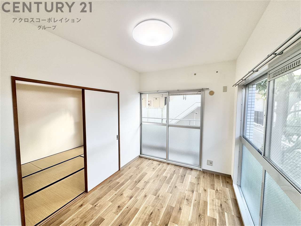 居室・リビング　2面採光で明るいお部屋です！