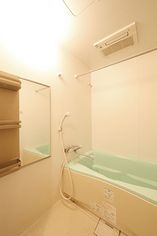 バス・シャワールーム　バスルーム　追い焚き機能付き