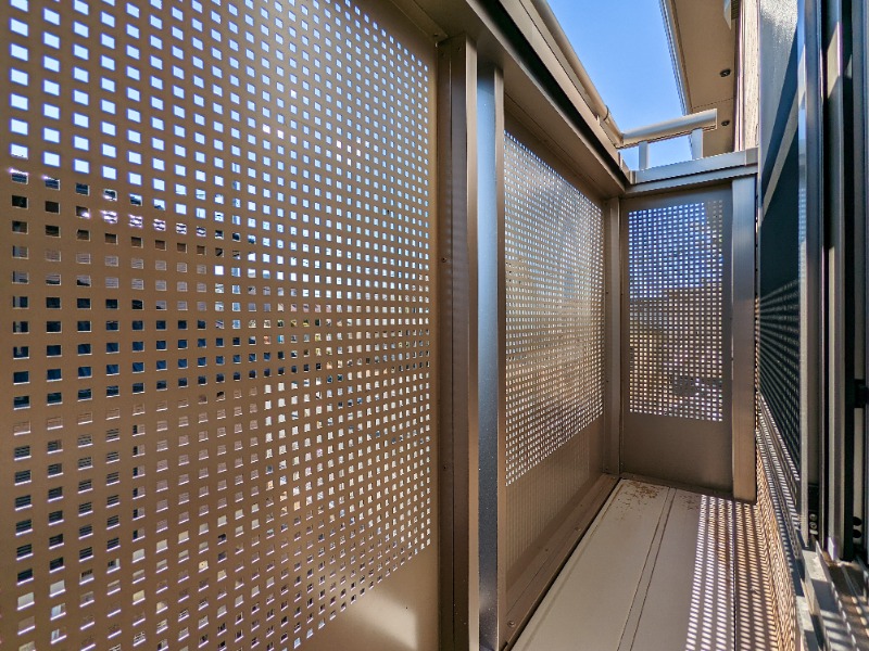 バルコニー　図面と現状に相違がある場合には現状を優先