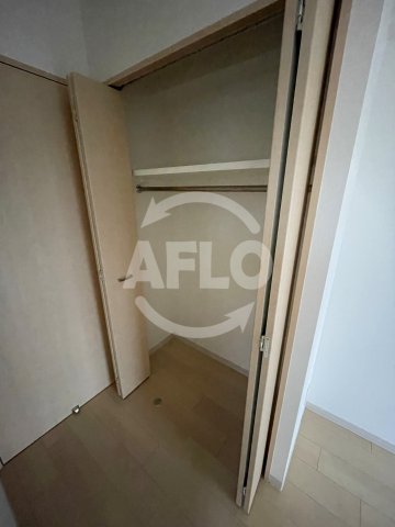 収納　アーバンフラッツ心斎橋 　クローゼット付き