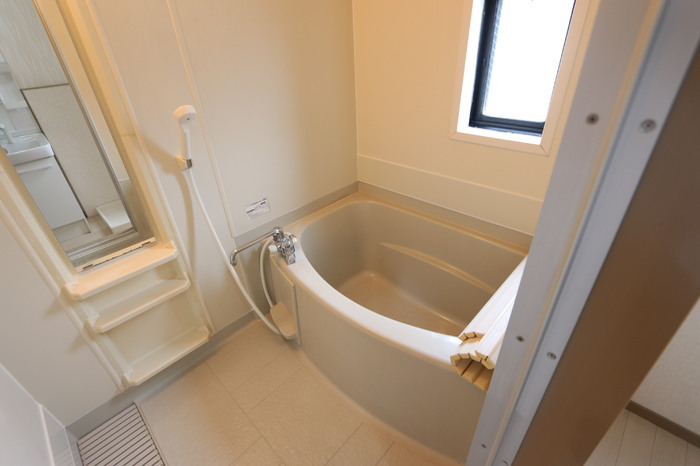 バス・シャワールーム　お風呂で日々の疲れを落としましょう