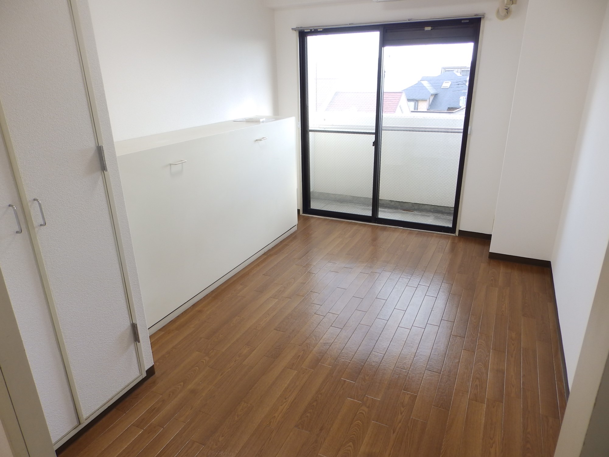 居室・リビング　フローリング