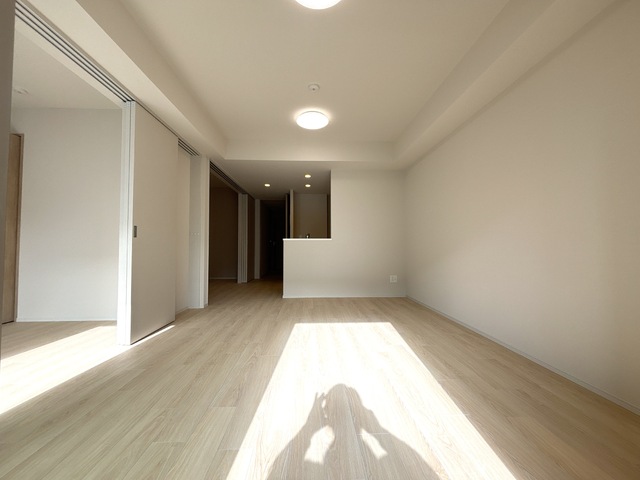 居室・リビング　※別室参考写真（内装色が変更になる可能性あり）