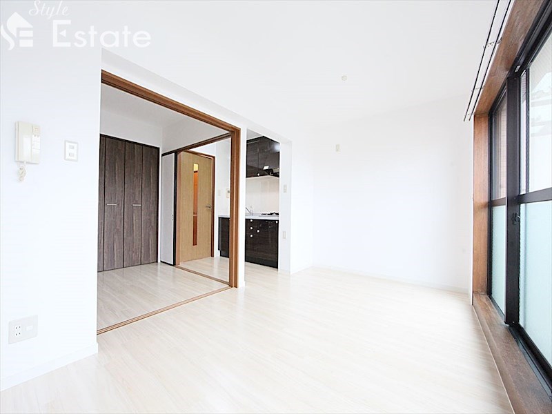 居室・リビング　内装