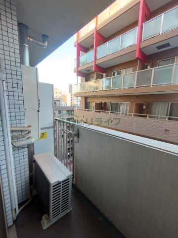 バルコニー　エスティメゾン神田 1004
