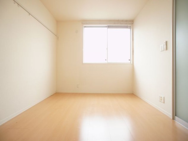 その他部屋・スペース　清潔感のあるきれいな洋間です♪