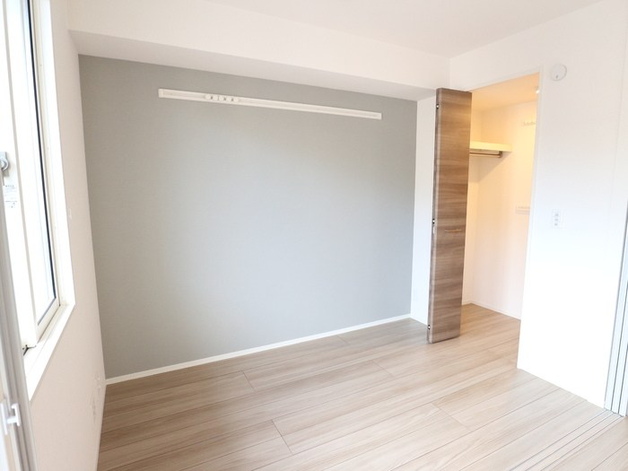 その他部屋・スペース　アクセントクロスでインテリアも映えます