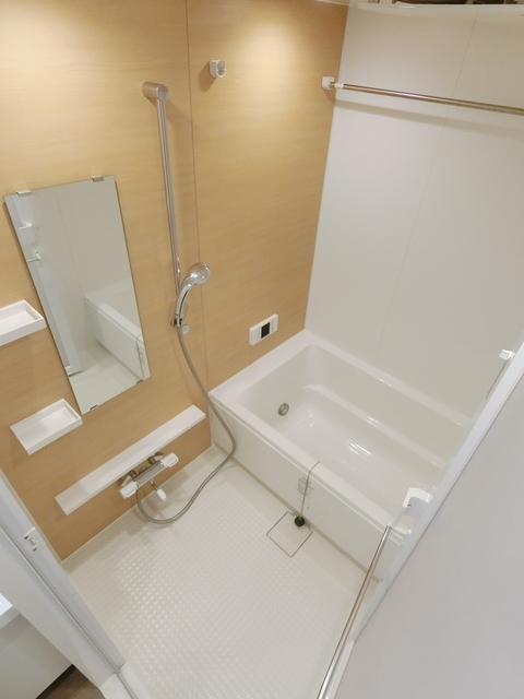 バス・シャワールーム　★追焚・浴室乾燥付きバス★