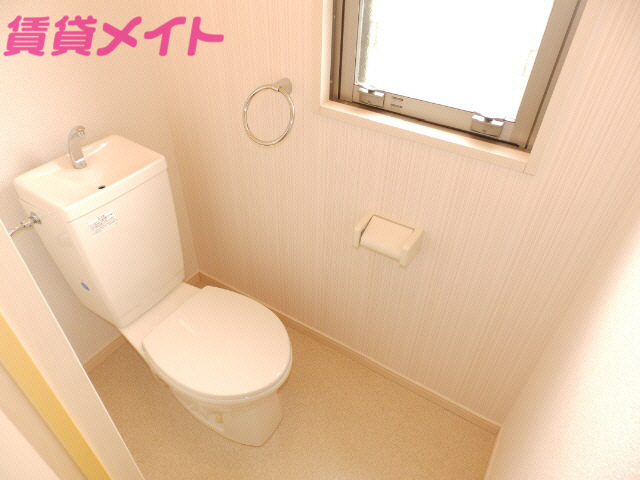 トイレ　同型タイプの写真です