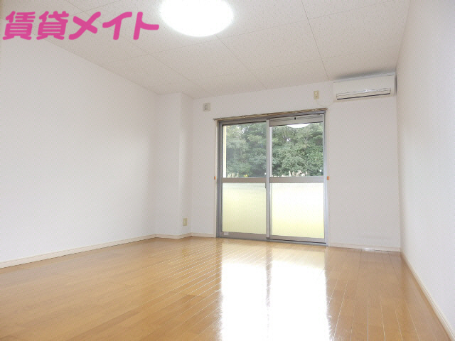 居室・リビング　同型タイプの写真です