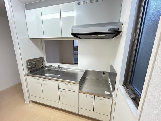 キッチン　※別部屋の写真です